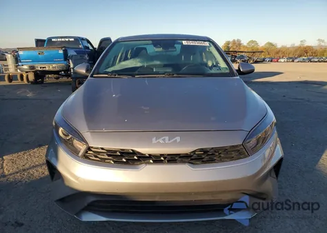 2024 Kia Forte Lx из США, поврежденный, VIN 3KPF24AD4RE716871